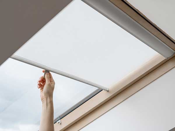 SunDeal® Dachfensterrollo